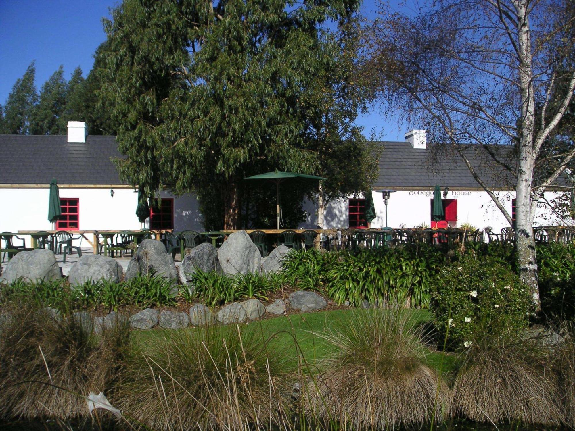 Donegal House Hotel Kaikoura Bagian luar foto