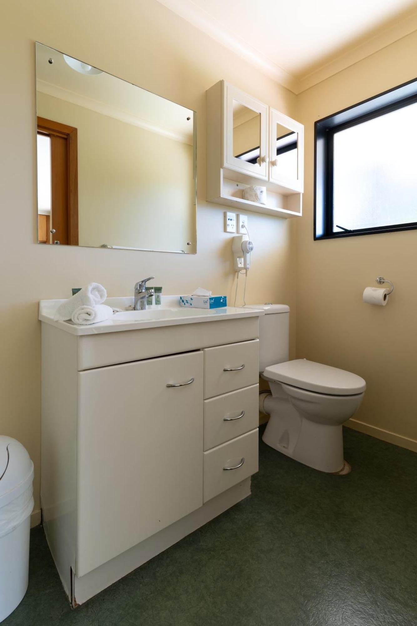 Donegal House Hotel Kaikoura Bagian luar foto